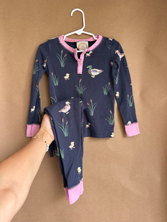 GIRLS DUCK PJS THE BEAUFORT BONNET COMPANY Children's, 4