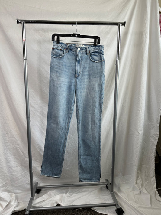 ABERCROMBIE & FITCH THE 90'S STRAIGHT ULTRA HIGH RISE  SIZE ABERCROMBIE & FITCH Women's Denim, 6R